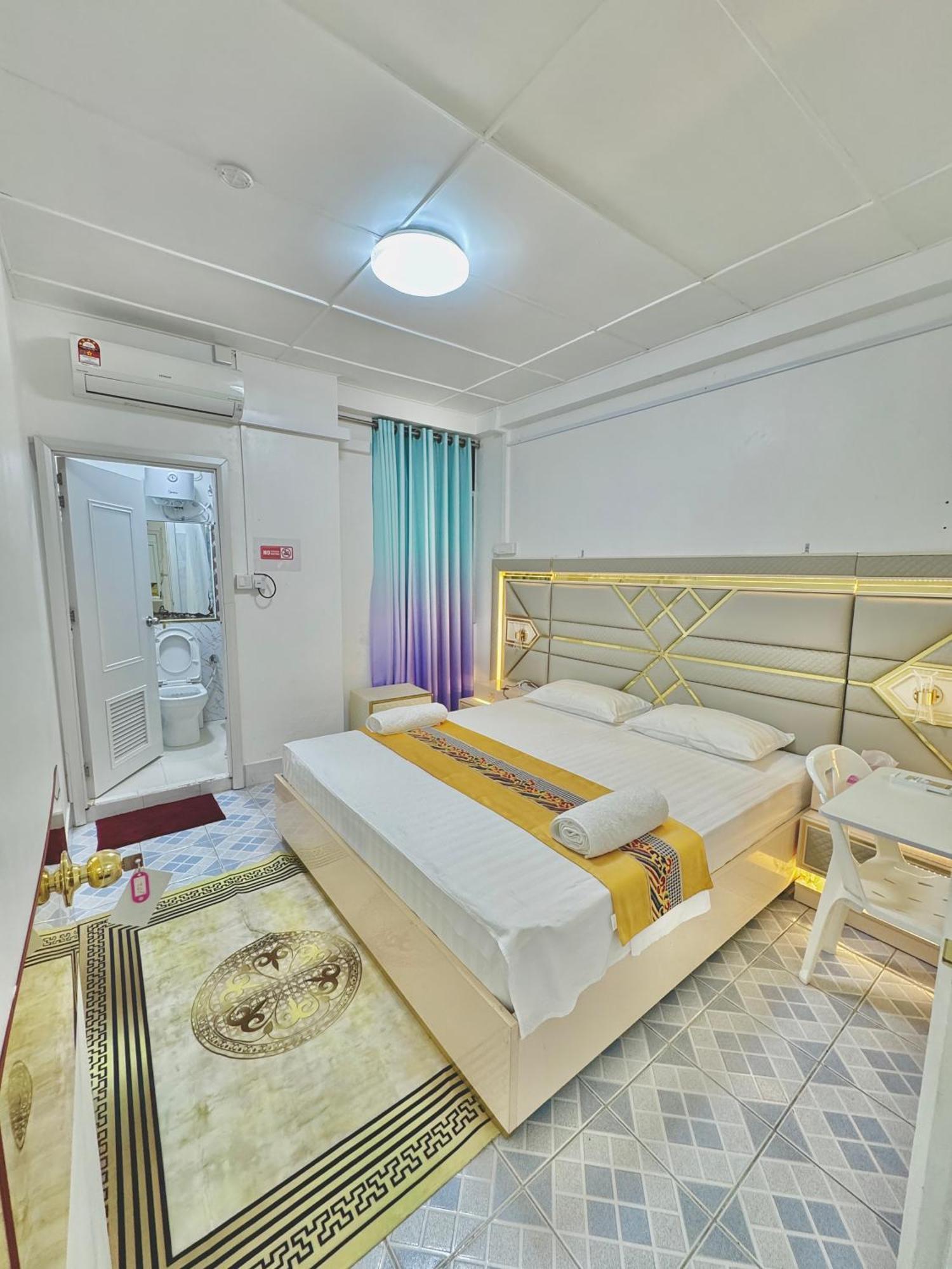 Ontrack Travel Transit Hotel Malé Buitenkant foto